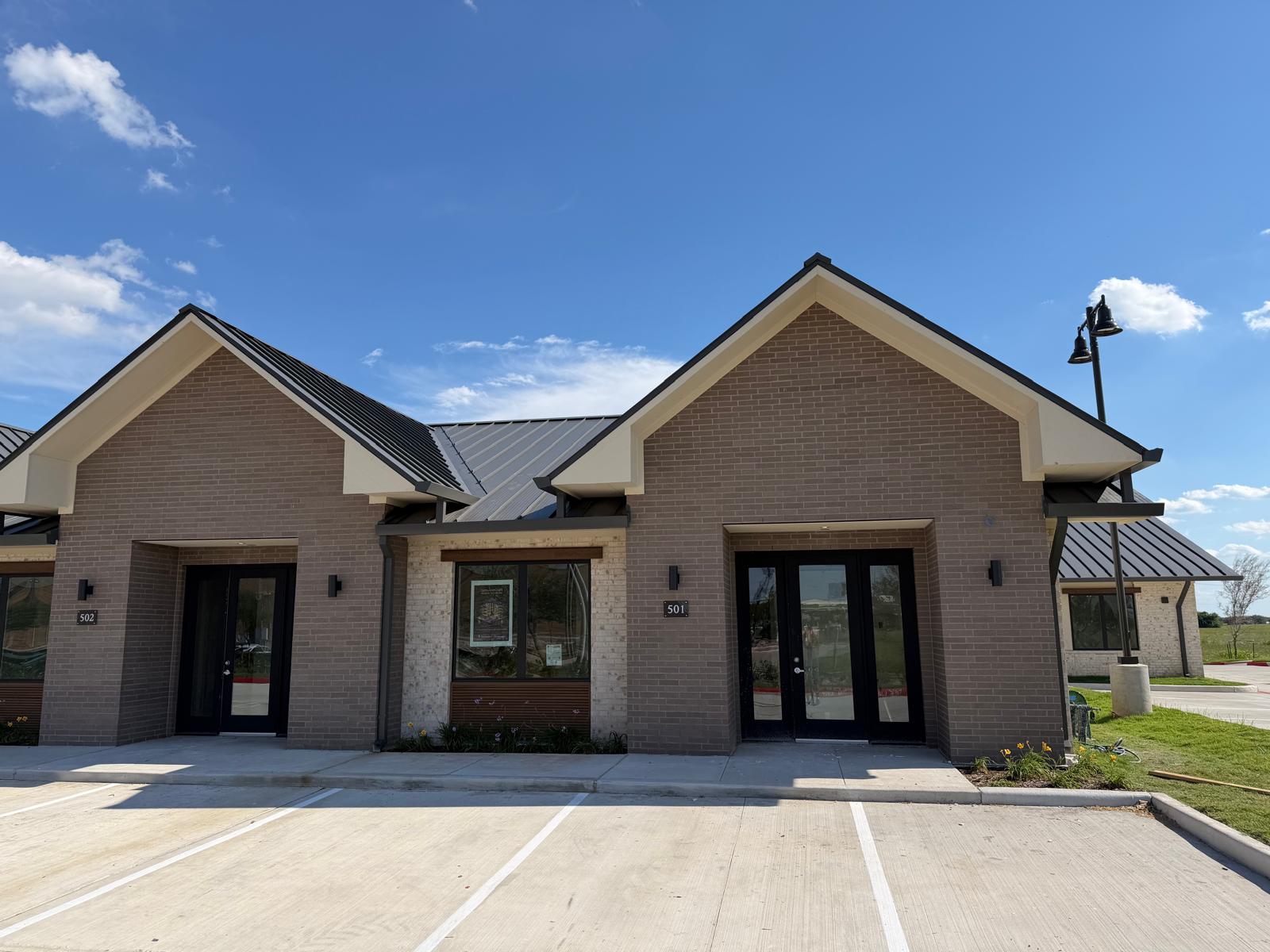 Front entrance of the Endocrine & Diabetes Plus clinic at 217 Promenade Way, Suite 501, Sugar Land